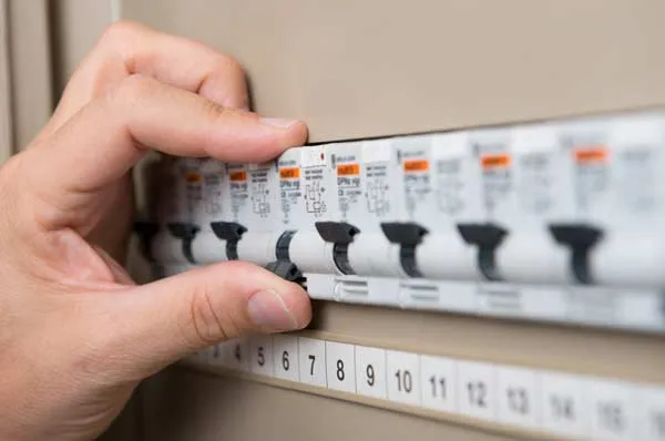 Quelle est la norme pour un tableau électrique ?, Valenciennes, ELECTROTECH SAS